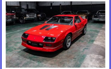 Chevrolet-camaro-iroc-z-1988-red-24