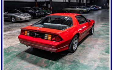 Chevrolet-camaro-iroc-z-1988-red-6