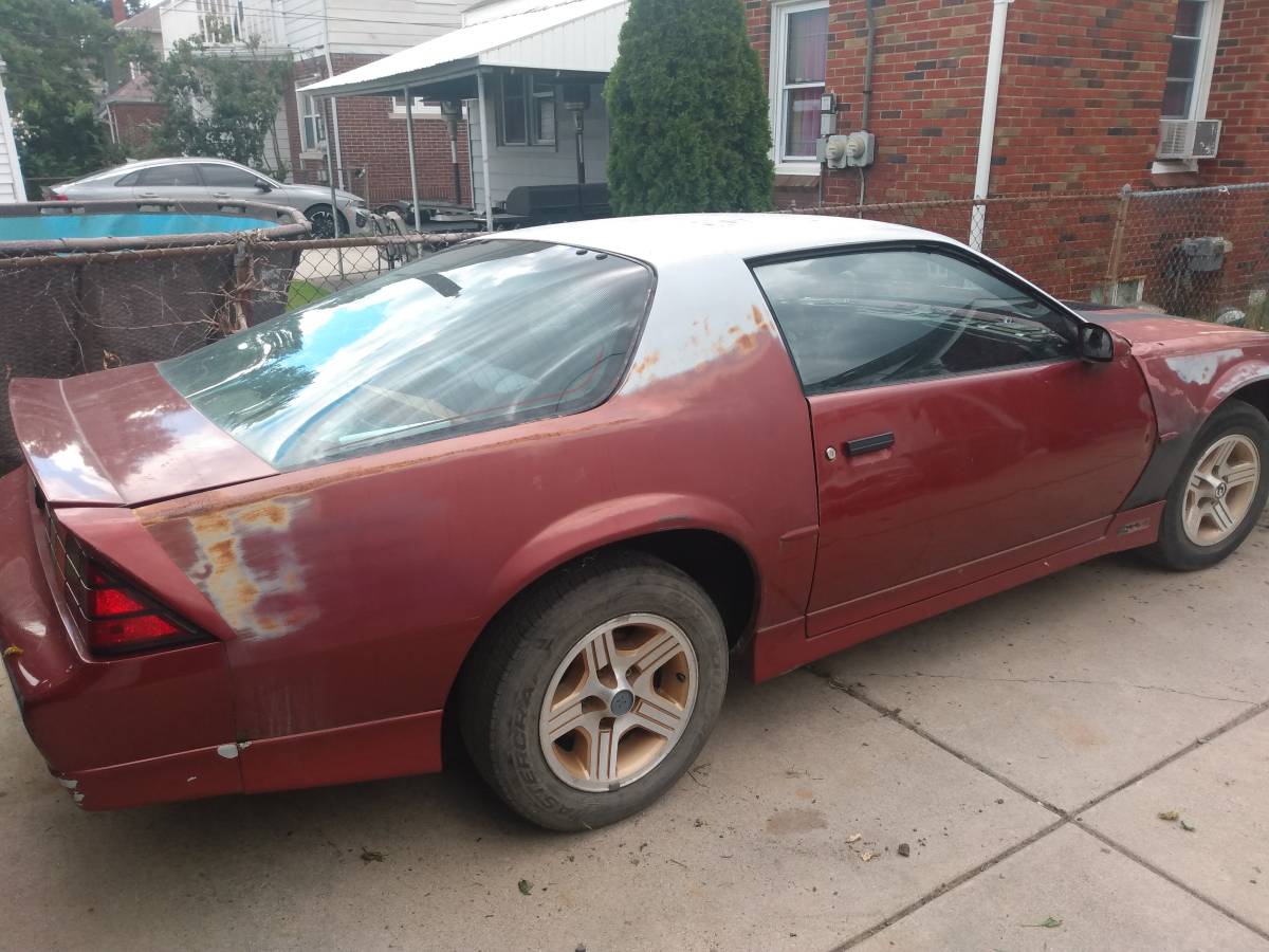 Chevrolet-camaro-iroc-z-1989-3