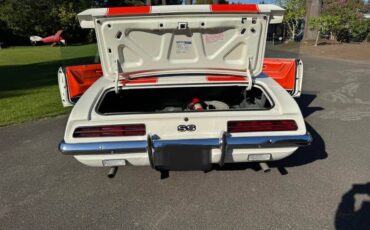 Chevrolet-camaro-pace-car-1969-white-11