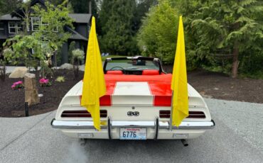 Chevrolet-camaro-pace-car-1969-white-14