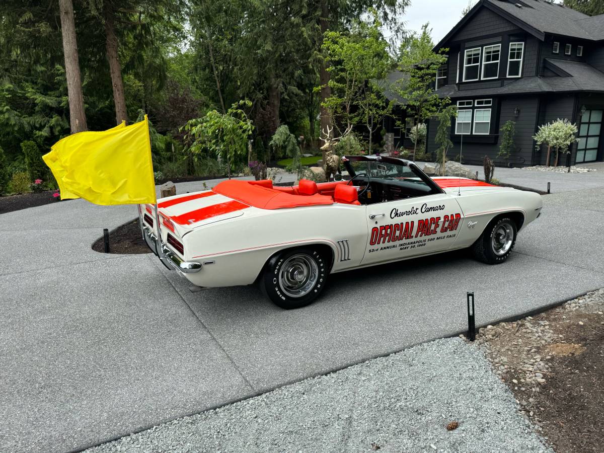 Chevrolet-camaro-pace-car-1969-white-3