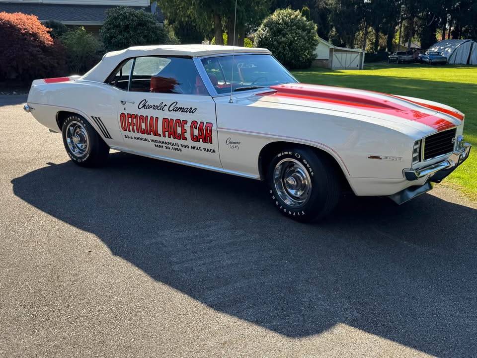 Chevrolet-camaro-pace-car-1969-white-33