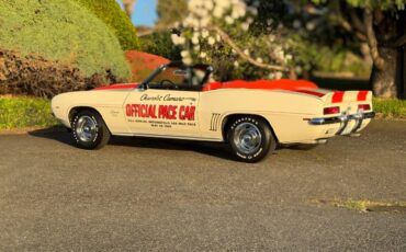 Chevrolet-camaro-pace-car-1969-white