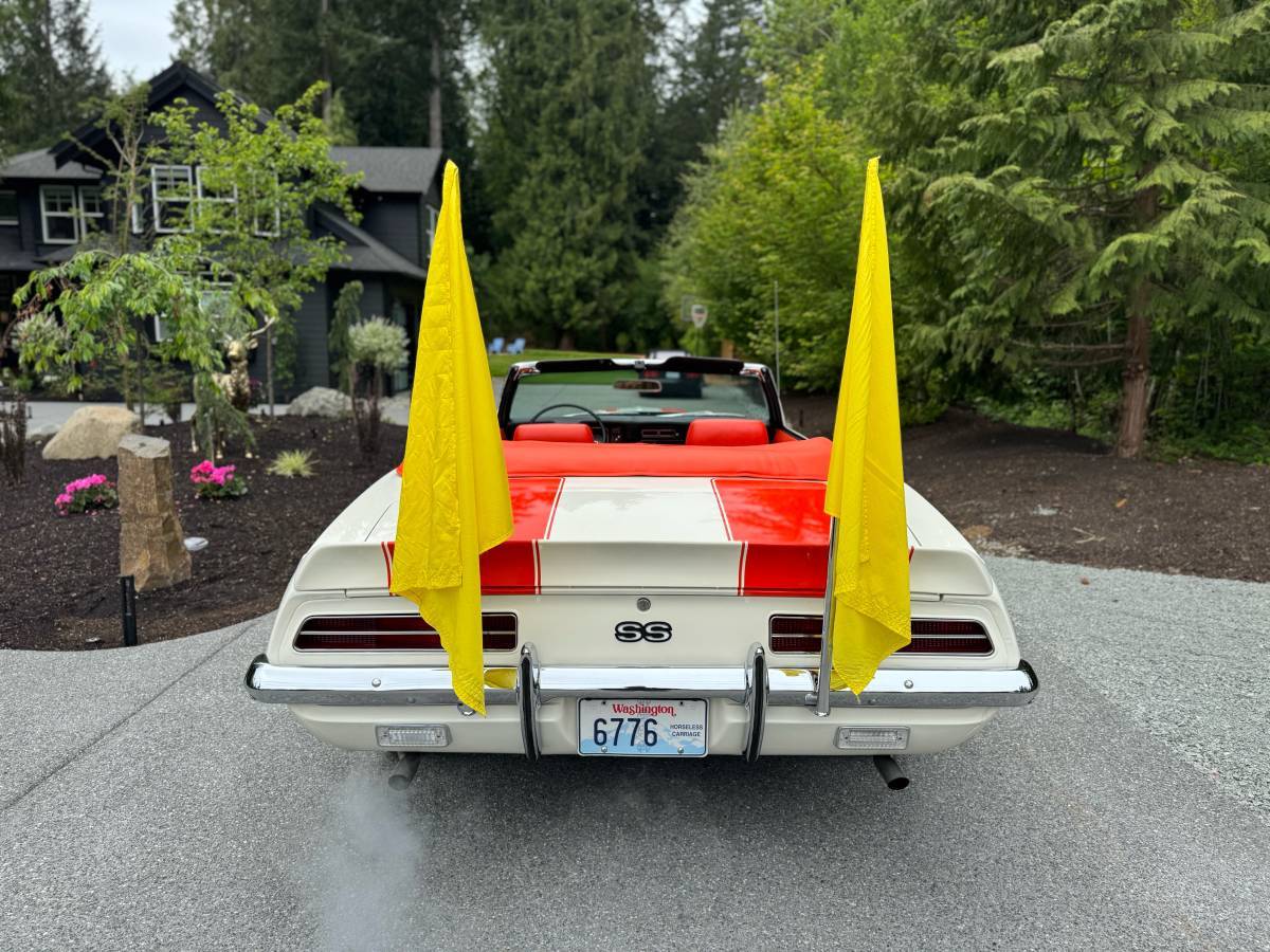 Chevrolet-camaro-pace-car-1969-white-7