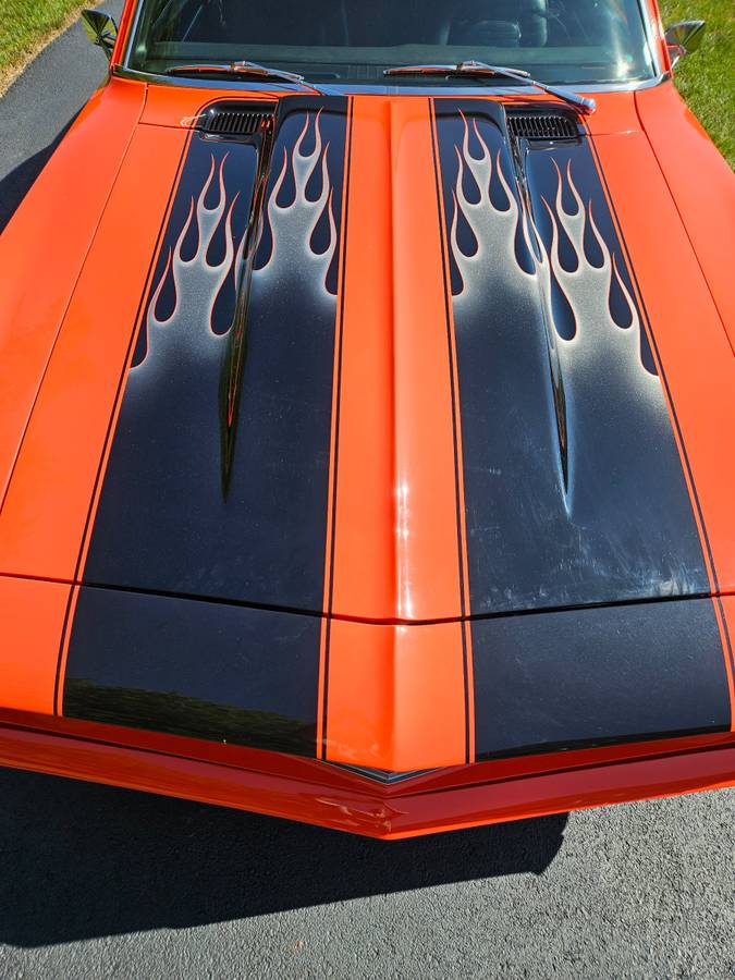 Chevrolet-camaro-restomod-1969-11