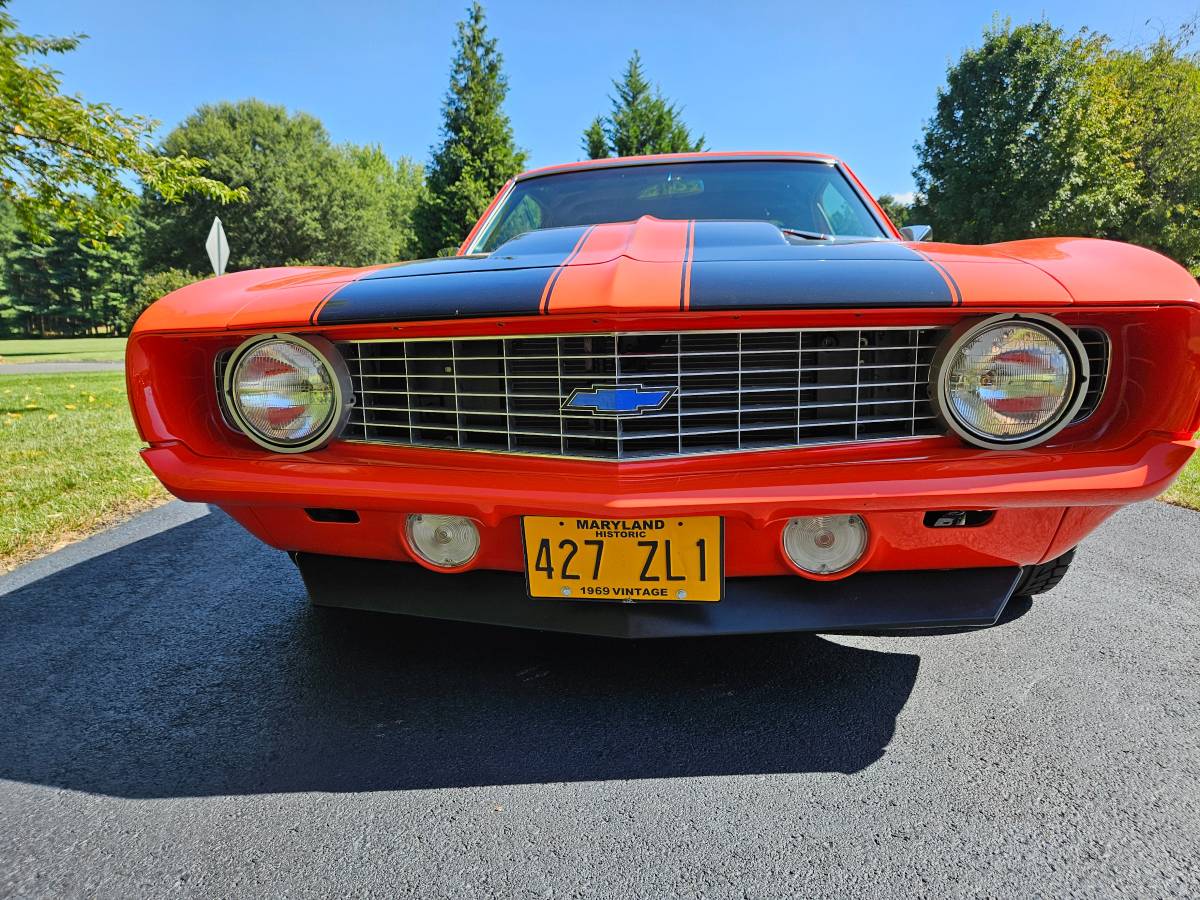 Chevrolet-camaro-restomod-1969-12
