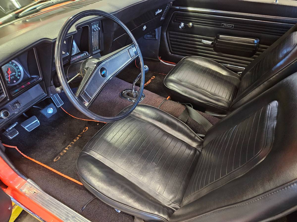 Chevrolet-camaro-restomod-1969-2
