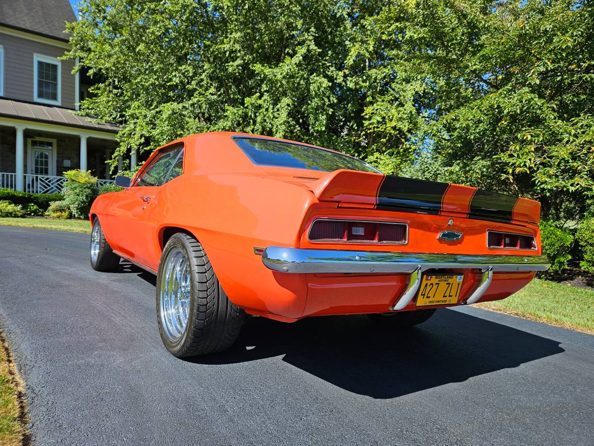 Chevrolet-camaro-restomod-1969-3