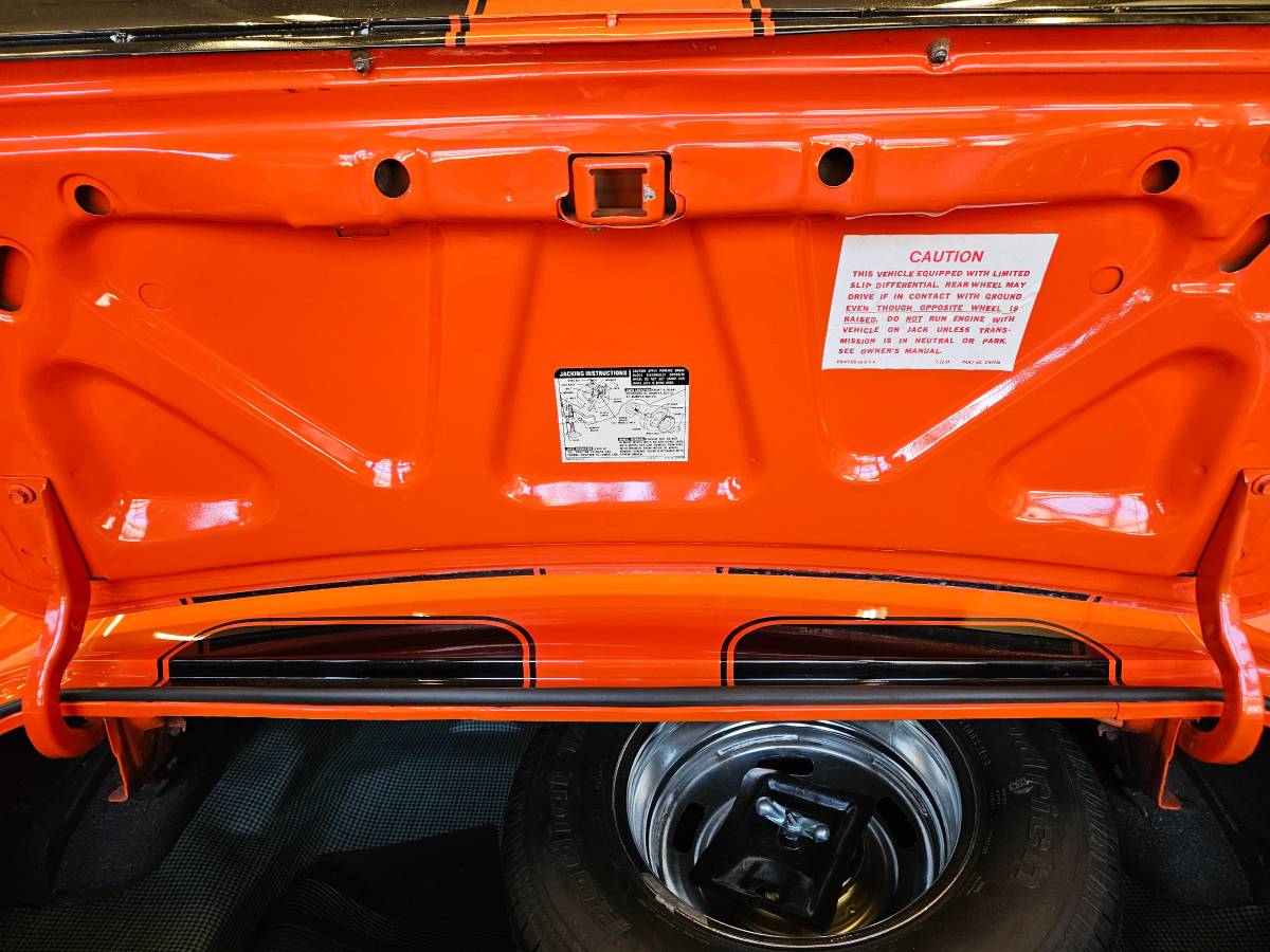 Chevrolet-camaro-restomod-1969-4