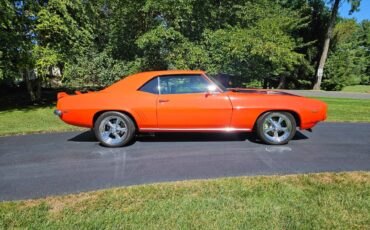 Chevrolet-camaro-restomod-1969-6