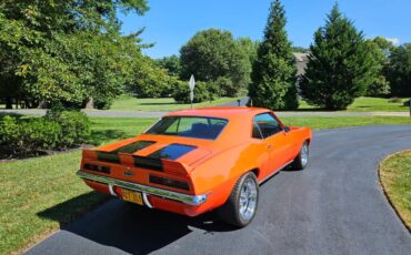 Chevrolet-camaro-restomod-1969-8