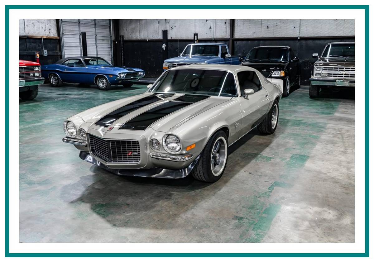 Chevrolet-camaro-rs-1972-silver-20
