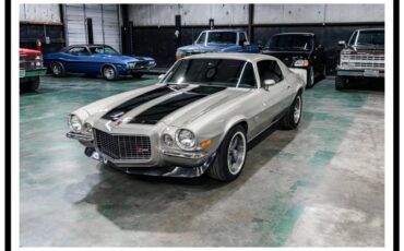 Chevrolet-camaro-rs-1972-silver-21