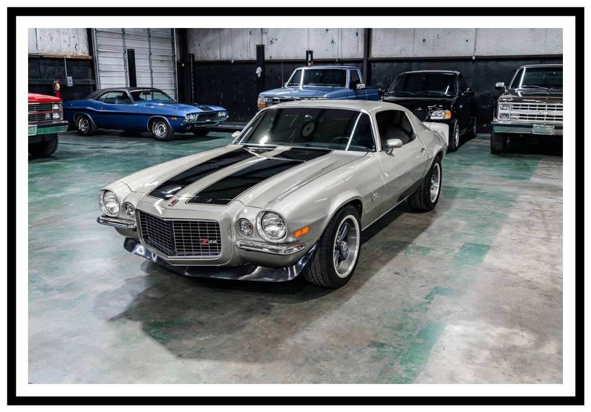 Chevrolet-camaro-rs-1972-silver-21