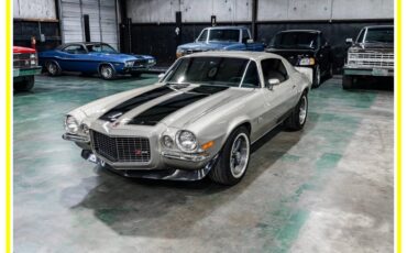 Chevrolet-camaro-rs-1972-silver-32