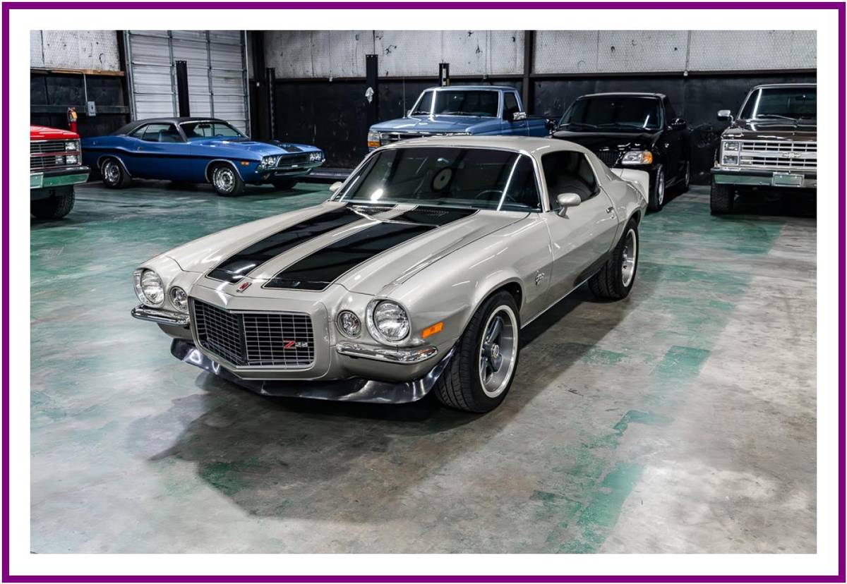 Chevrolet-camaro-rs-1972-silver-36