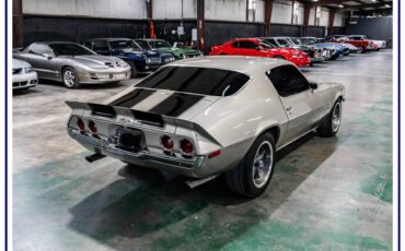 Chevrolet-camaro-rs-1972-silver-37