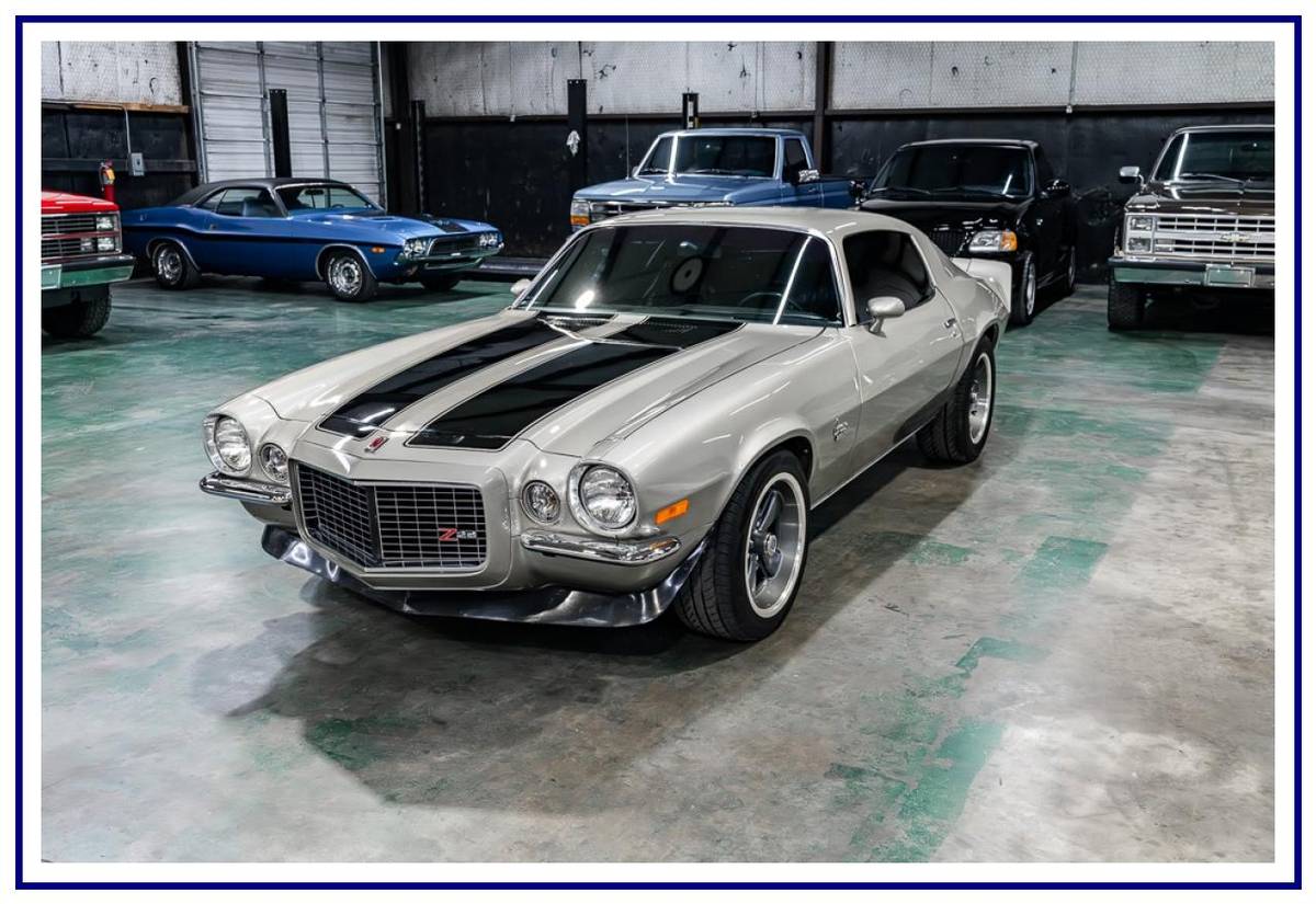 Chevrolet-camaro-rs-1972-silver-4