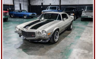Chevrolet-camaro-rs-1972-silver-48