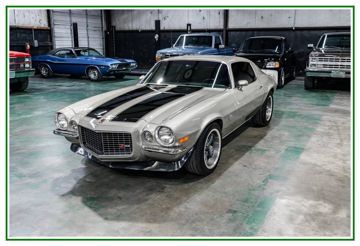 Chevrolet-camaro-rs-1972-silver