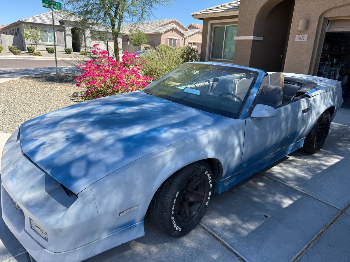 Chevrolet-camaro-rs-1990-blue-1