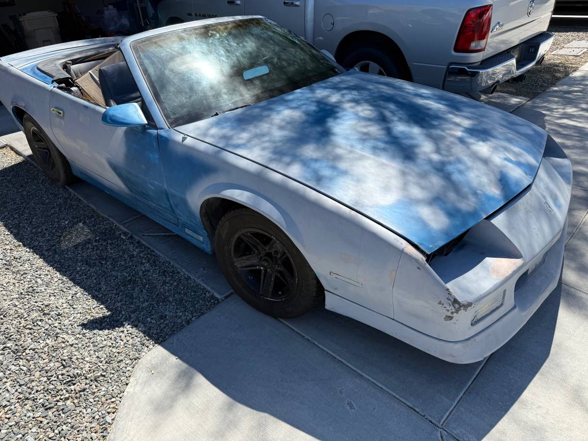 Chevrolet-camaro-rs-1990-blue-2