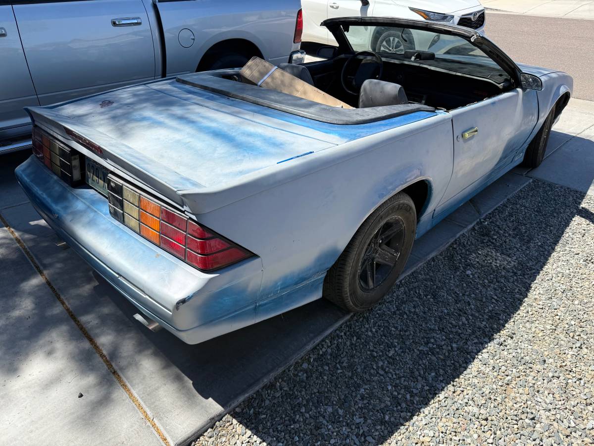 Chevrolet-camaro-rs-1990-blue-3