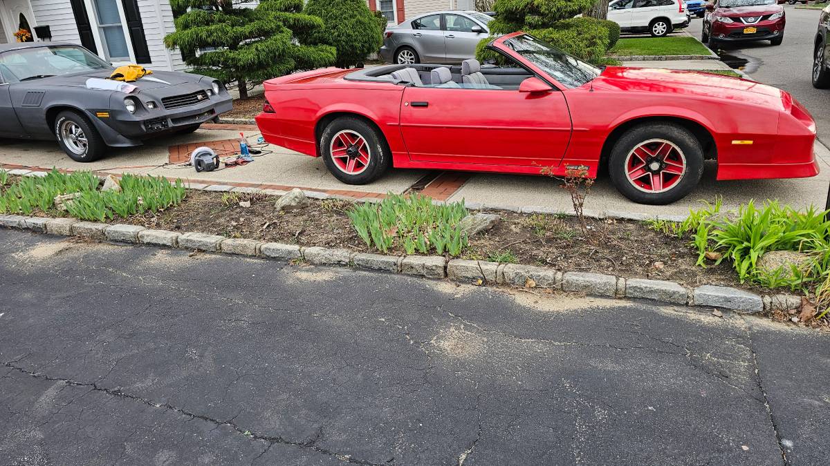 Chevrolet-camaro-rs-convertible-1989-red-1