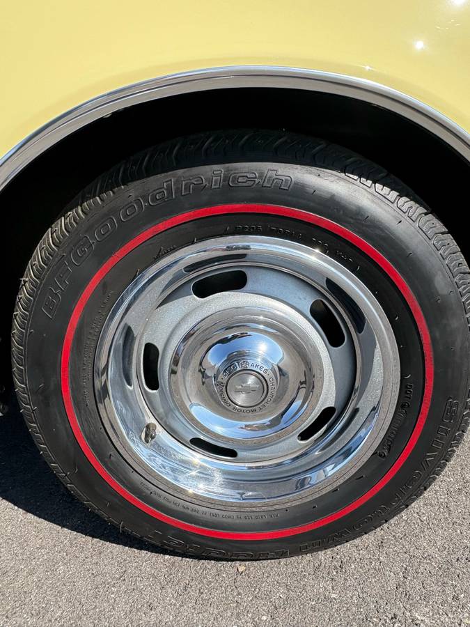 Chevrolet-camaro-rsss-1967-yellow-19