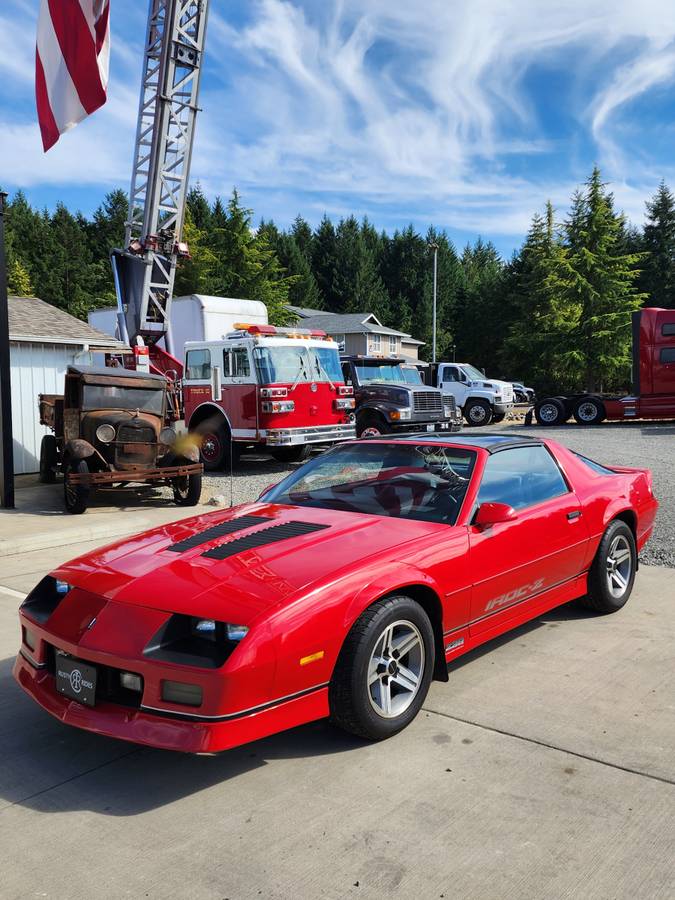 Chevrolet-camaro-sport-1986-red-1