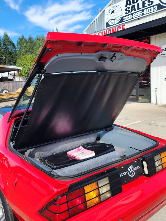 Chevrolet-camaro-sport-1986-red-16