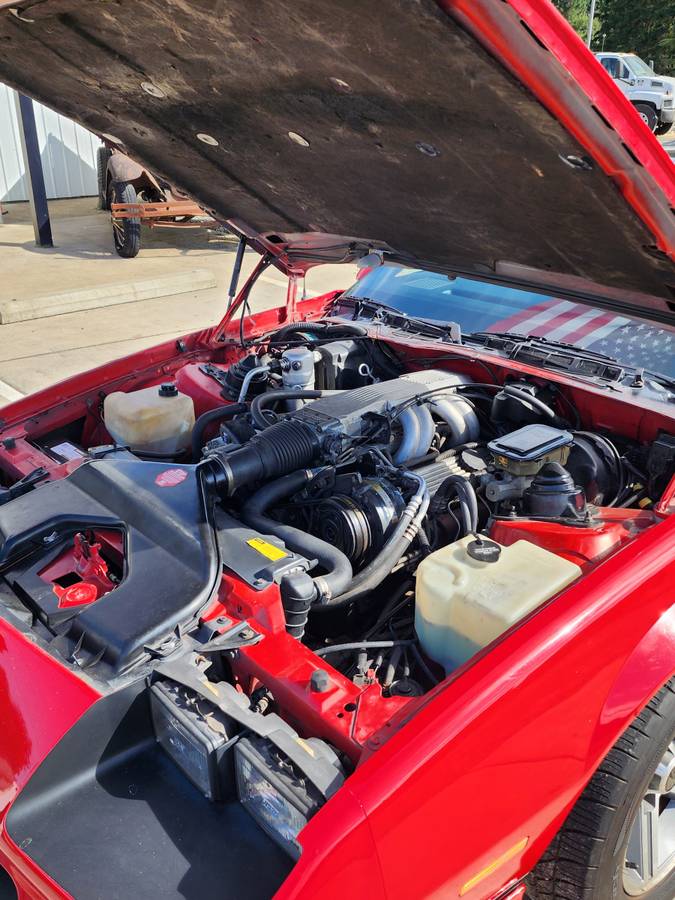 Chevrolet-camaro-sport-1986-red-20
