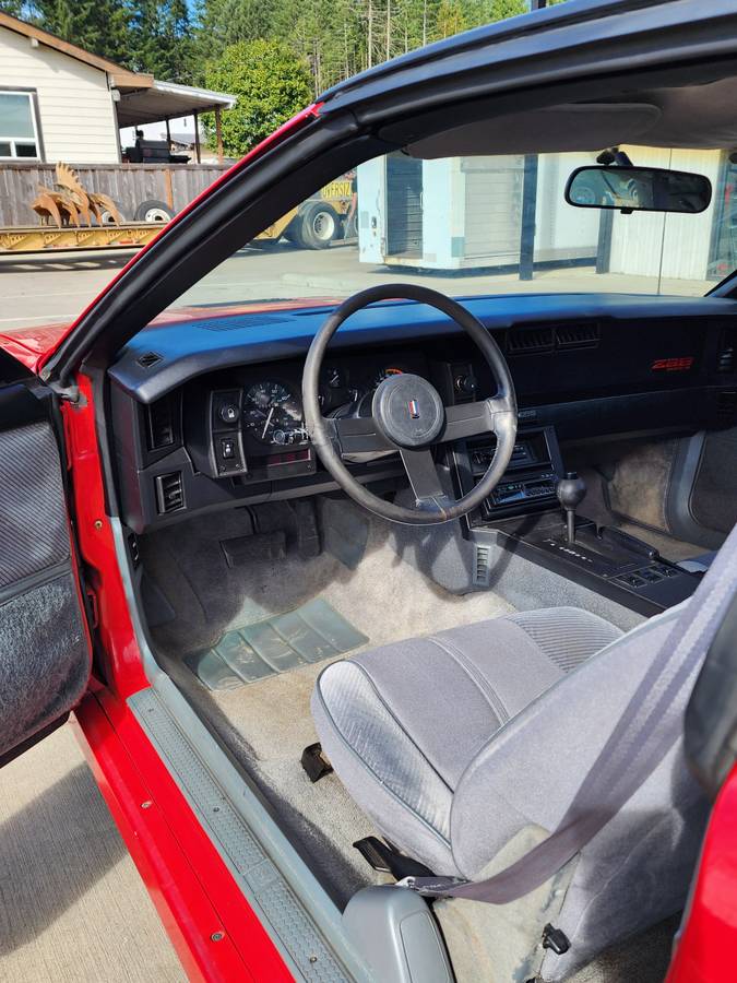 Chevrolet-camaro-sport-1986-red-6