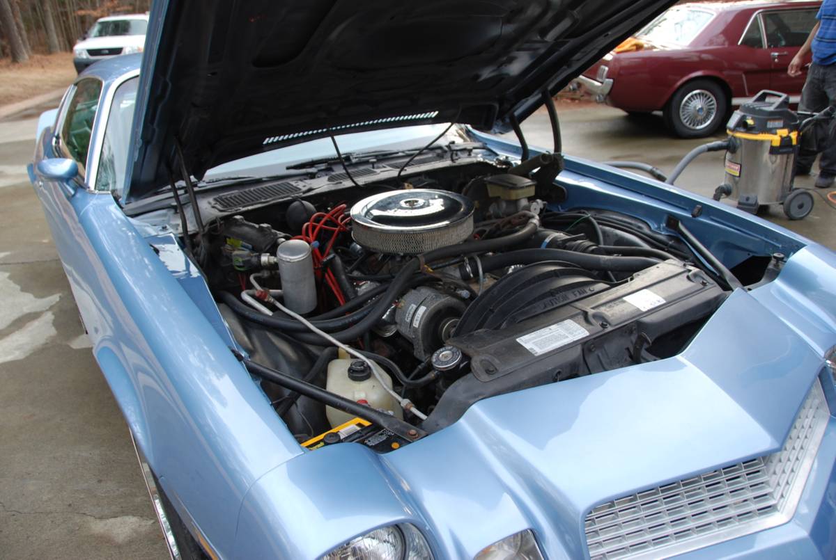 Chevrolet-camaro-sport-coupe-1981-blue-18
