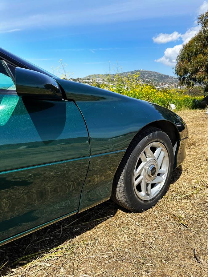 Chevrolet-camaro-sport-coupe-amp-convertible-1995-green-2