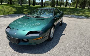 Chevrolet-camaro-sport-coupe-amp-convertible-1995-green-5