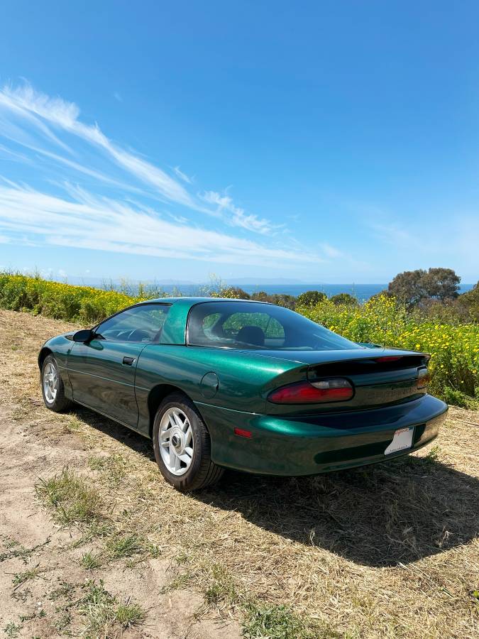 Chevrolet-camaro-sport-coupe-amp-convertible-1995-green