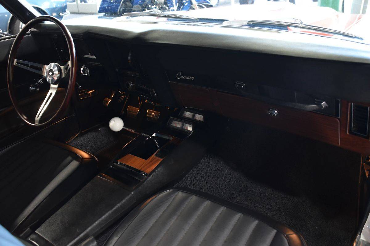 Chevrolet-camaro-z10-rsss-396-1969-white-19