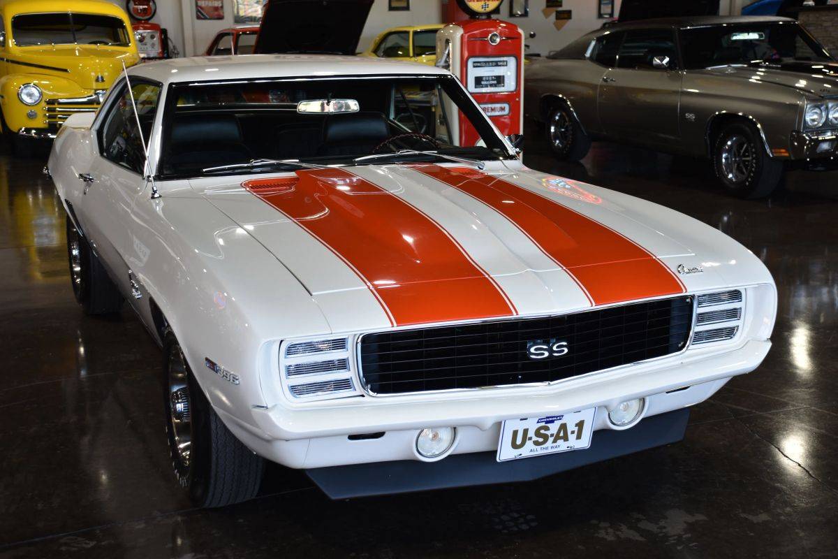 Chevrolet-camaro-z10-rsss-396-1969-white-7