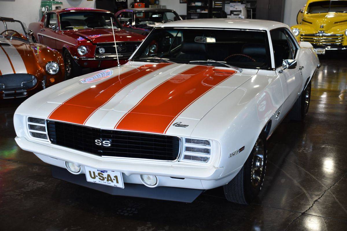 Chevrolet-camaro-z10-rsss-396-1969-white-8