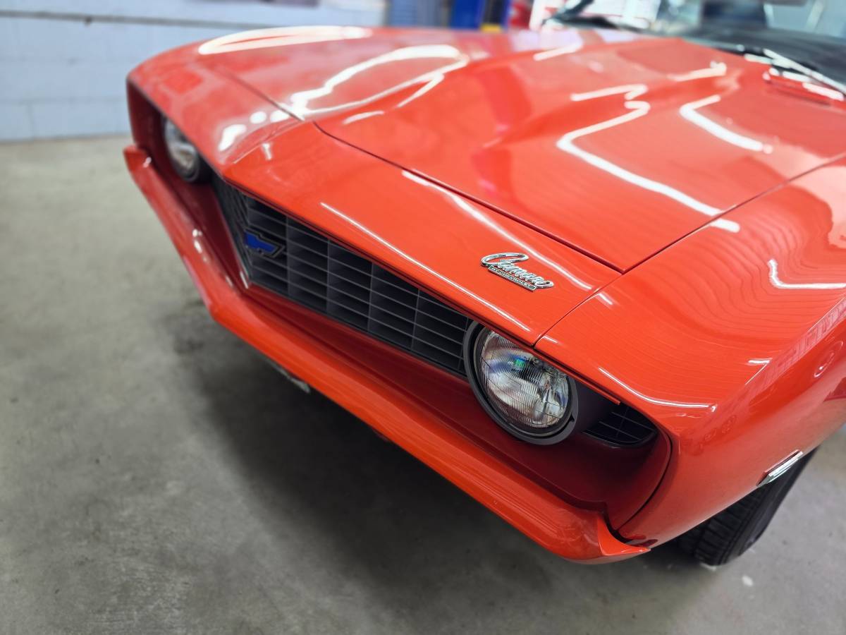 Chevrolet-camaro-z28-1969-orange-11