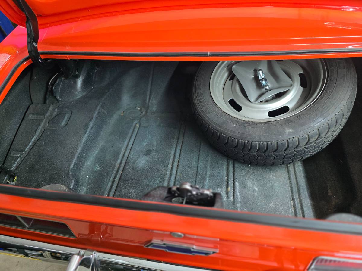 Chevrolet-camaro-z28-1969-orange-4