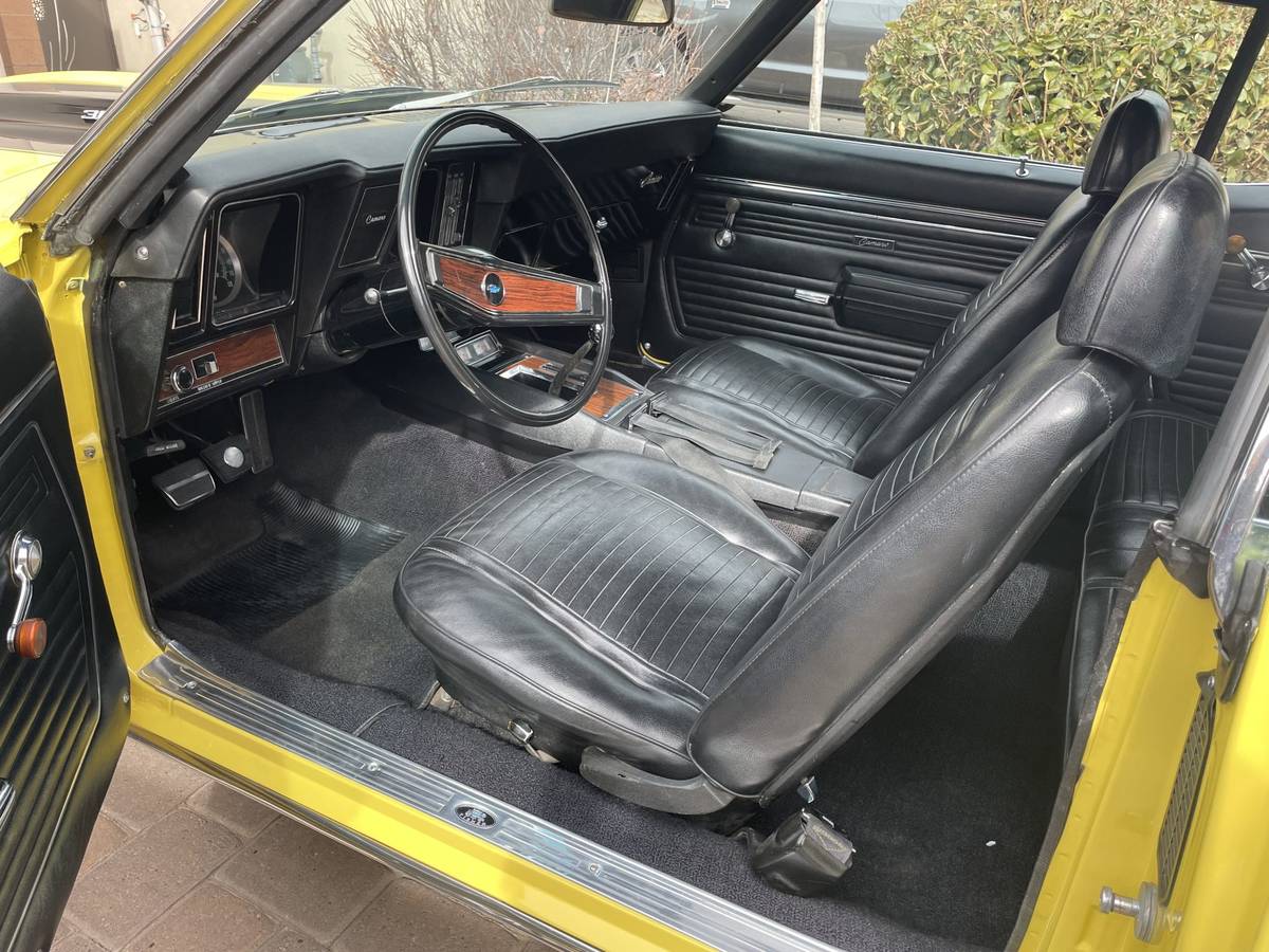 Chevrolet-camaro-z28-1969-yellow-15