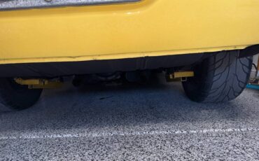 Chevrolet-camaro-z28-1971-yellow-10