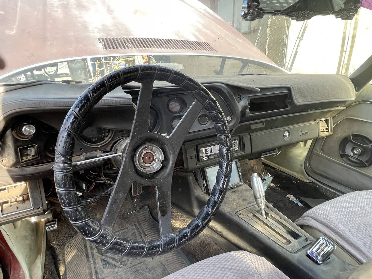 Chevrolet-camaro-z28-1974-brown-4