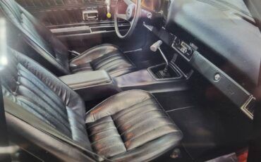 Chevrolet-camaro-z28-1977-red-13