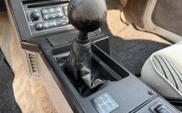 Chevrolet-camaro-z28-1984-17
