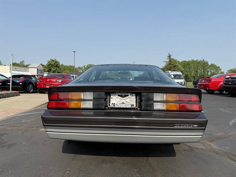 Chevrolet-camaro-z28-1984-3