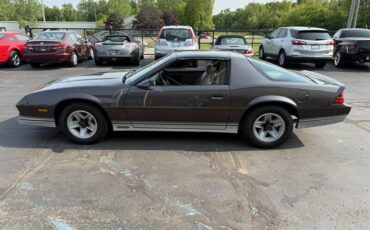 Chevrolet-camaro-z28-1984